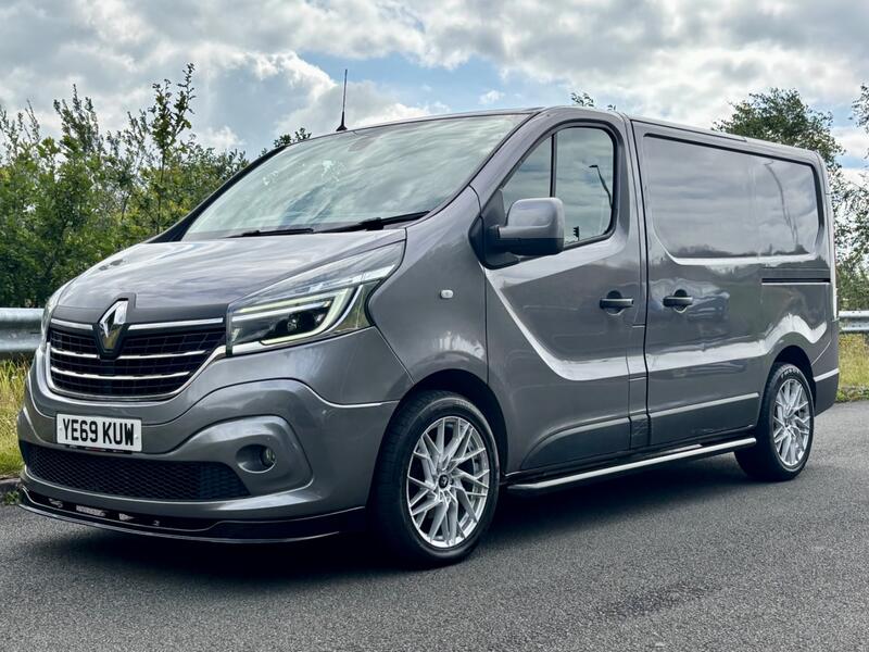 RENAULT TRAFIC