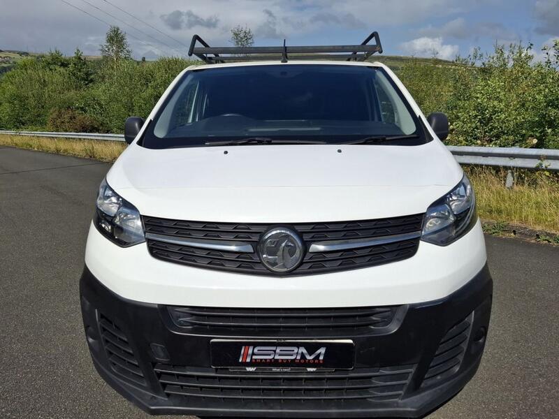 VAUXHALL VIVARO